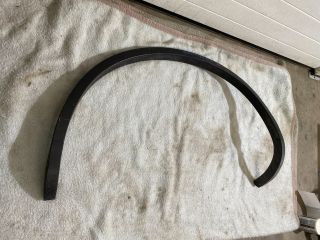 bontott VW TOUAREG Bal hátsó Sárvédő Díszléc