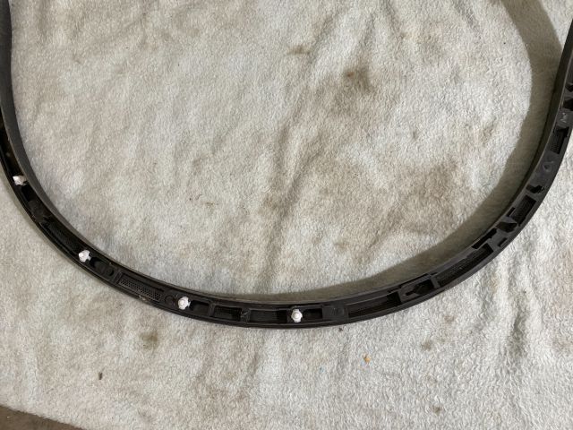 bontott VW TOUAREG Bal hátsó Sárvédő Díszléc