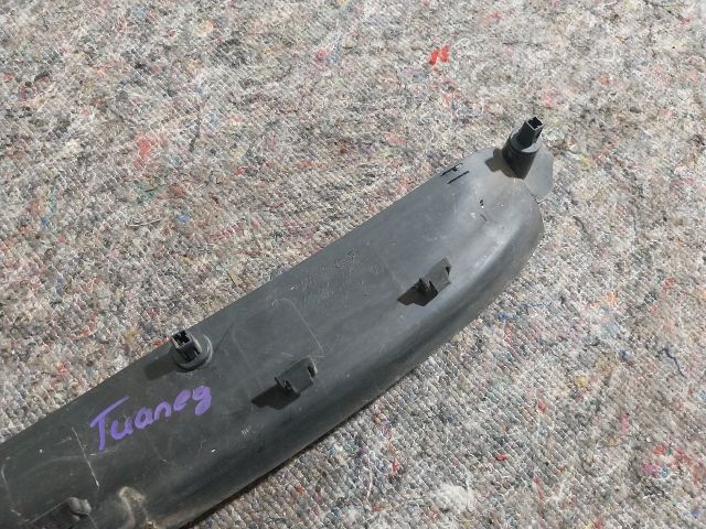 bontott VW TOUAREG Bal hátsó Sárvédő Gumi