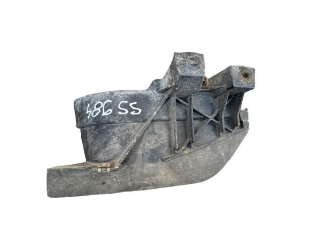 bontott VW TOUAREG Bal hátsó Sárvédő Gumi