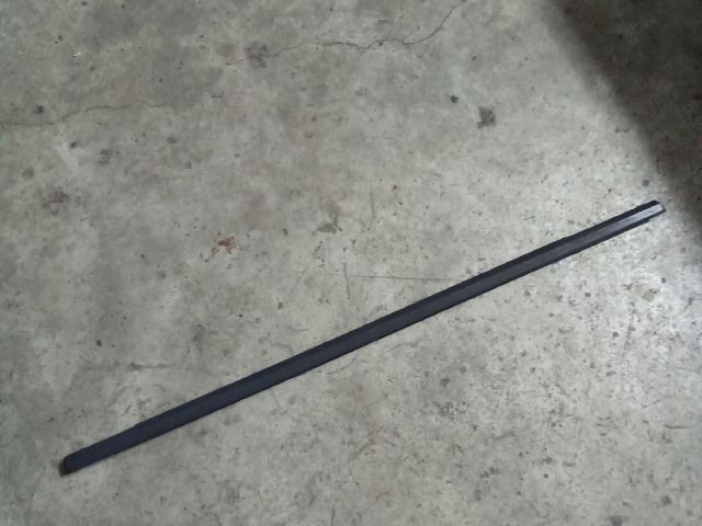 bontott VW TOUAREG Bal hátsó Vízlehúzó Gumicsík