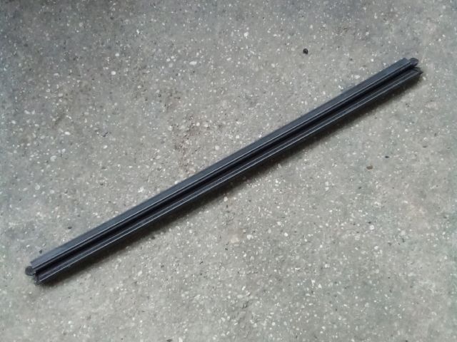 bontott VW TOUAREG Bal hátsó Vízlehúzó Gumicsík