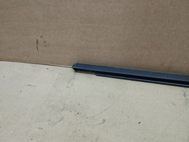 bontott VW TOUAREG Bal hátsó Vízlehúzó Gumicsík