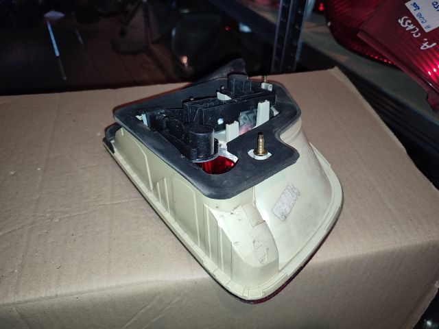 bontott VW TOUAREG Bal Külső Hátsó Lámpa