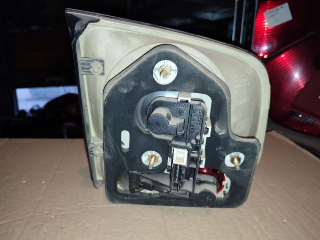 bontott VW TOUAREG Bal Külső Hátsó Lámpa