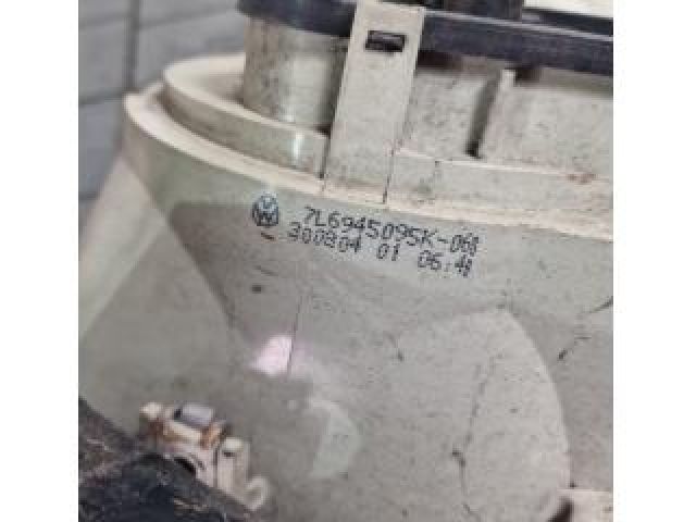 bontott VW TOUAREG Bal Külső Hátsó Lámpa