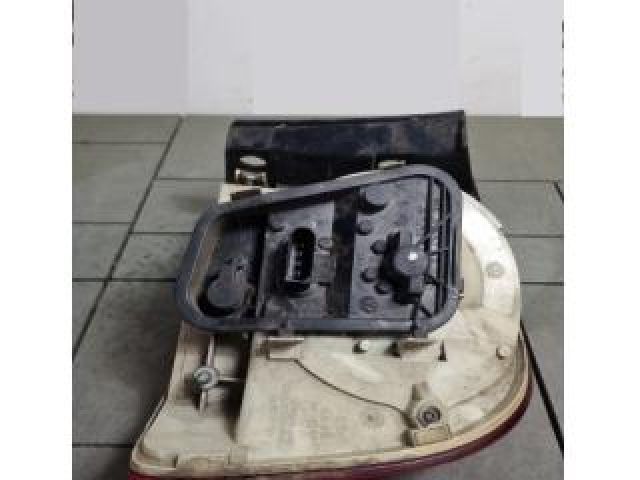 bontott VW TOUAREG Bal Külső Hátsó Lámpa