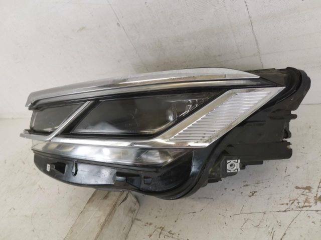 bontott VW TOUAREG Bal Ledes Fényszóró