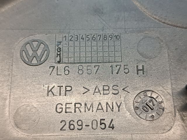 bontott VW TOUAREG Bal Műszerfal Oldalkárpit