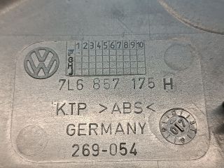 bontott VW TOUAREG Bal Műszerfal Oldalkárpit