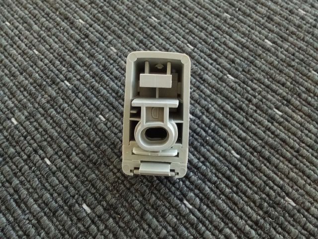 bontott VW TOUAREG Bal Napellenző Tartó