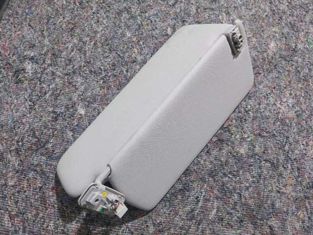 bontott VW TOUAREG Bal Napellenző