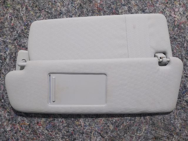 bontott VW TOUAREG Bal Napellenző