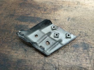 bontott VW TOUAREG Bal Sárvédő Oldaltartó