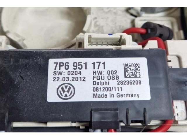 bontott VW TOUAREG Beltér Világítás Első