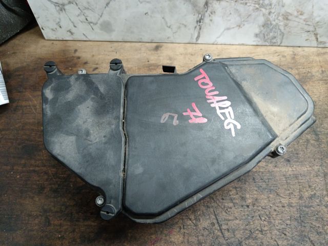 bontott VW TOUAREG Biztosítéktábla Doboz