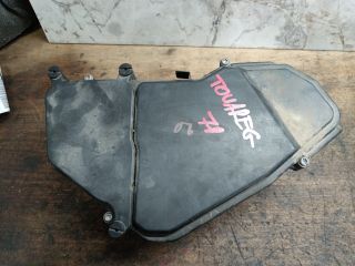 bontott VW TOUAREG Biztosítéktábla Doboz