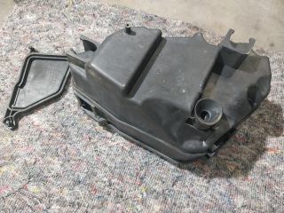 bontott VW TOUAREG Biztosítéktábla Doboz