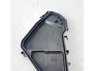 bontott VW TOUAREG Biztosítéktábla Fedél