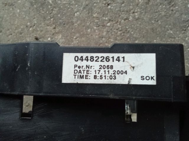 bontott VW TOUAREG Biztosítéktábla Motortér