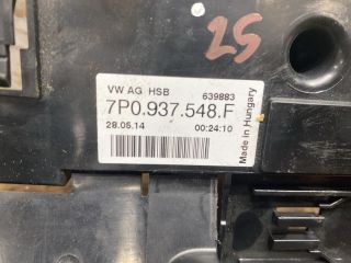 bontott VW TOUAREG Biztosítéktábla Utastér