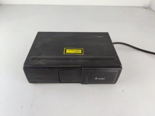 bontott VW TOUAREG CD / DVD Tár