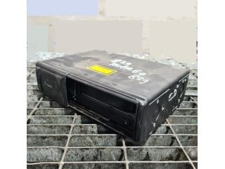 bontott VW TOUAREG CD / DVD Tár