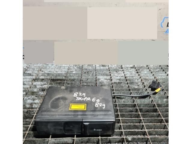 bontott VW TOUAREG CD / DVD Tár