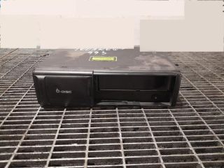 bontott VW TOUAREG CD / DVD Tár