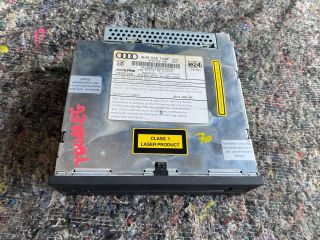 bontott VW TOUAREG CD / DVD Tár