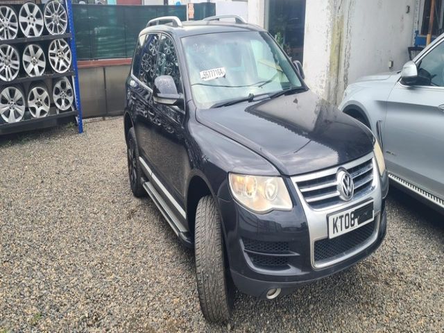 bontott VW TOUAREG CD / DVD Tár