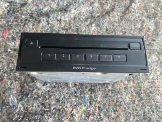 bontott VW TOUAREG CD / DVD Tár