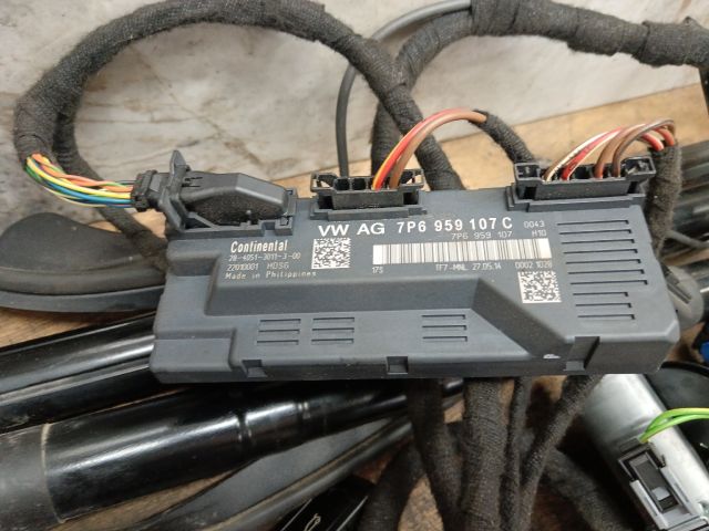 bontott VW TOUAREG Csomagtér Ajtó Vezérlőegység
