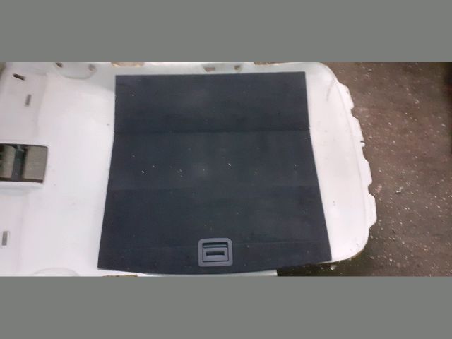 bontott VW TOUAREG Csomagtér Tálca