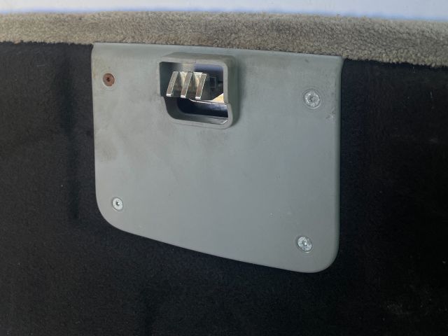 bontott VW TOUAREG Csomagtér Tálca