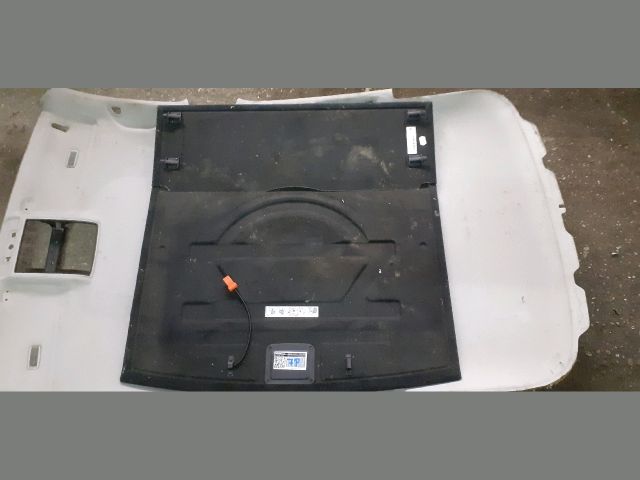 bontott VW TOUAREG Csomagtér Tálca