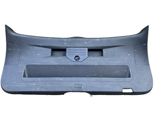 bontott VW TOUAREG Csomagtérajtó Burkolat (Részeivel)