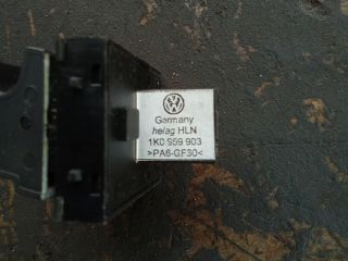 bontott VW TOUAREG Csomagtérajtó Kapcsoló