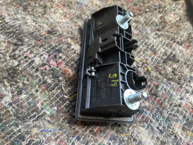 bontott VW TOUAREG Csomagtérajtó Kapcsoló