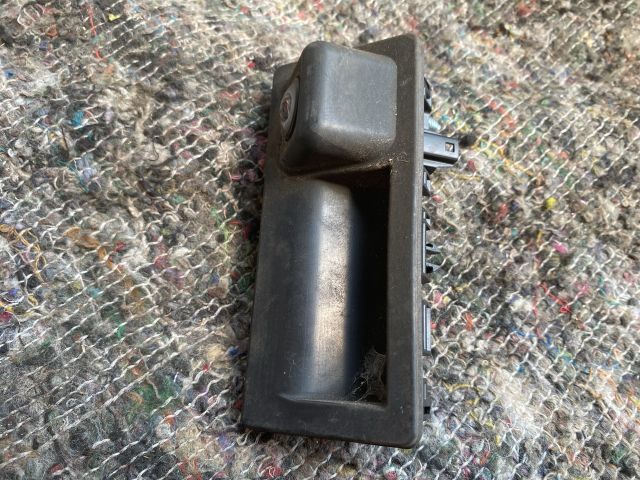 bontott VW TOUAREG Csomagtérajtó Kapcsoló