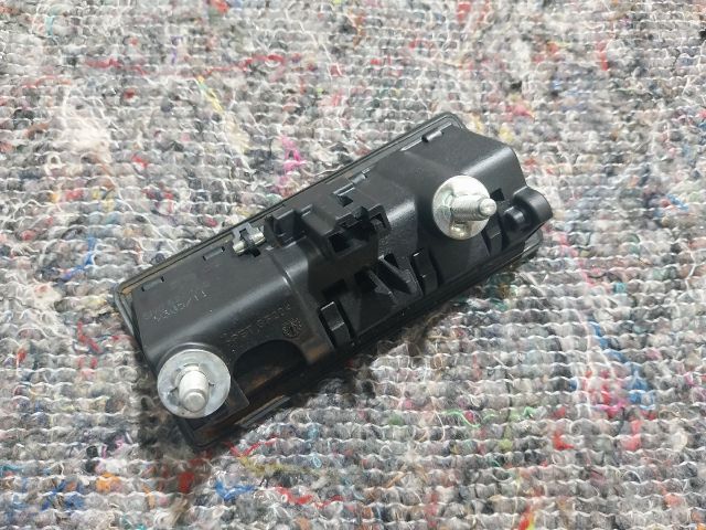 bontott VW TOUAREG Csomagtérajtó Kilincs