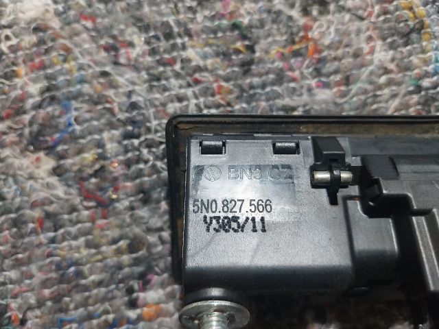 bontott VW TOUAREG Csomagtérajtó Kilincs