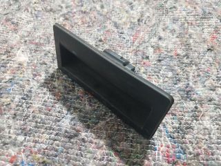 bontott VW TOUAREG Csomagtérajtó Kilincs