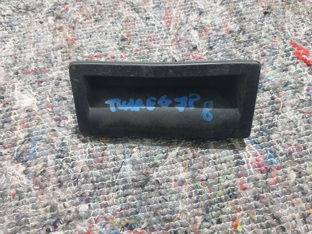 bontott VW TOUAREG Csomagtérajtó Kilincs