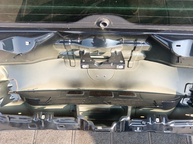 bontott VW TOUAREG Csomagtérajtó (Részeivel)