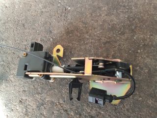 bontott VW TOUAREG Csomagtérajtó Zárszerkezet