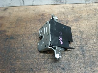 bontott VW TOUAREG Csomagtérajtó Zárszerkezet