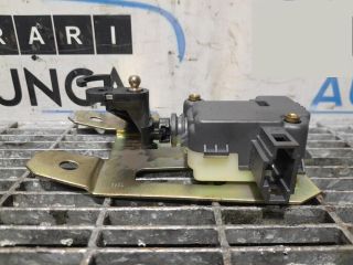 bontott VW TOUAREG Csomagtérajtó Zárszerkezet