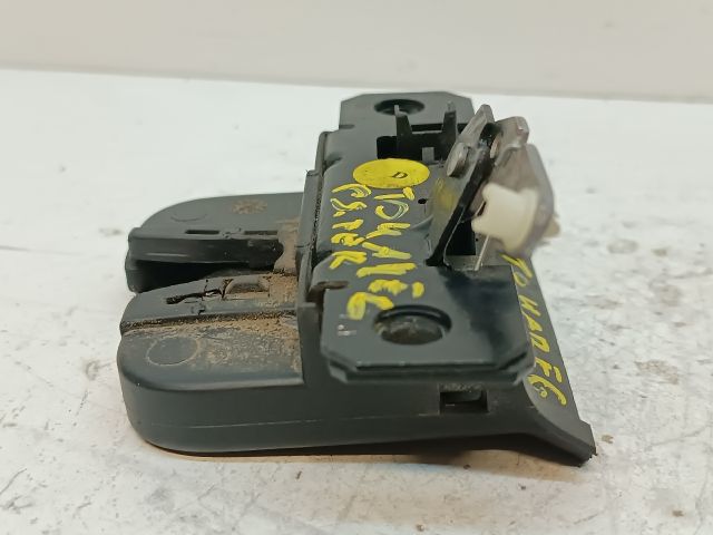 bontott VW TOUAREG Csomagtérajtó Zárszerkezet