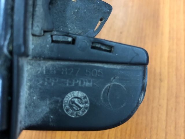 bontott VW TOUAREG Csomagtérajtó Zárszerkezet